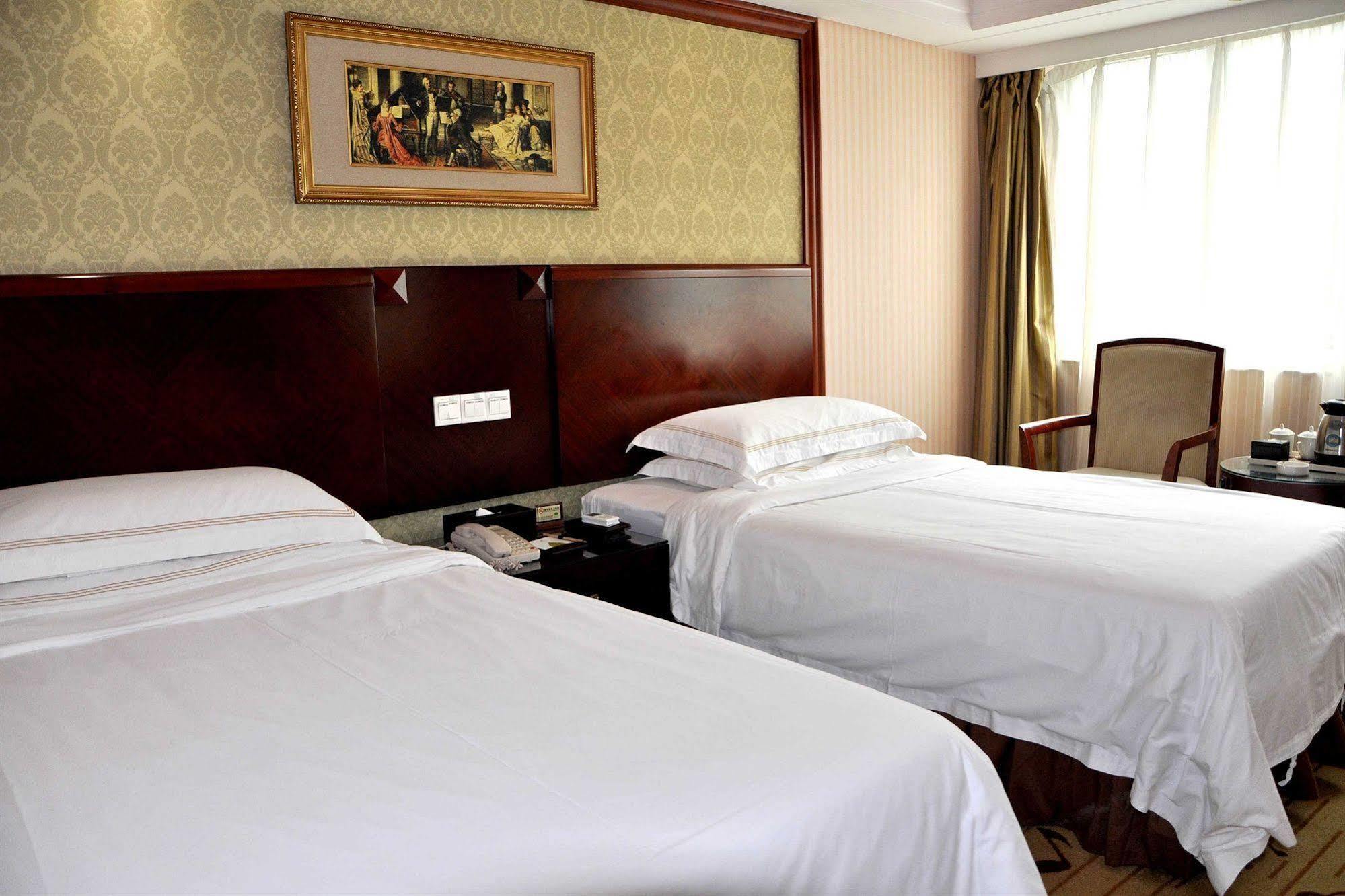 Vienna Hotel Kanton Zewnętrze zdjęcie