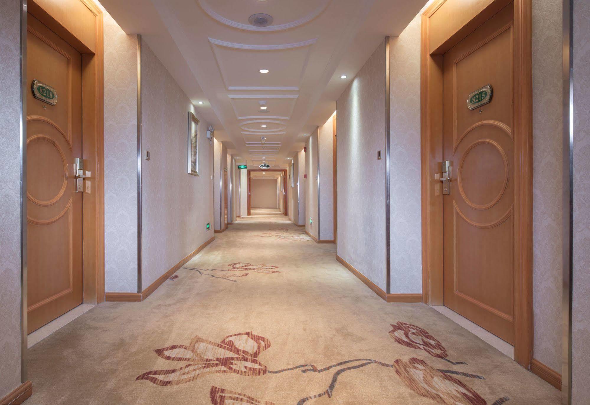 Vienna Hotel Kanton Zewnętrze zdjęcie